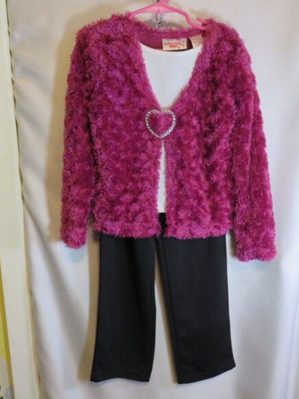 Extremely Me Girls 2-Piece Faux Fur Jacket Shirt Pants Set Pink Black Rhinestone